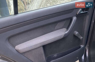 Минивэн Volkswagen Touran 2007 в 