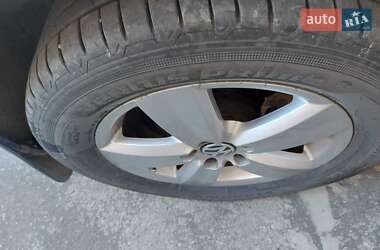 Минивэн Volkswagen Touran 2013 в 