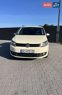 Минивэн Volkswagen Touran 2013 в 