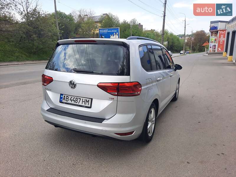 Микровэн Volkswagen Touran 2016 в Виннице