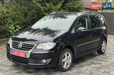 Мінівен Volkswagen Touran 2010 в Вознесенську