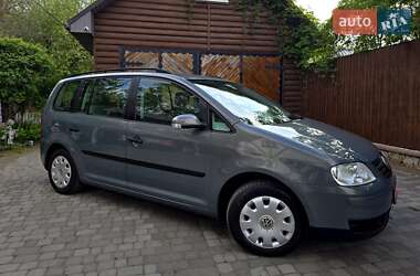 Мінівен Volkswagen Touran 2004 в 