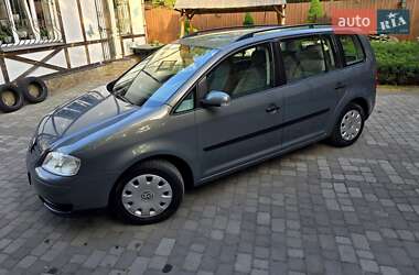 Мінівен Volkswagen Touran 2004 в 