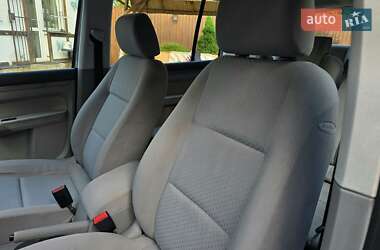 Мінівен Volkswagen Touran 2004 в 