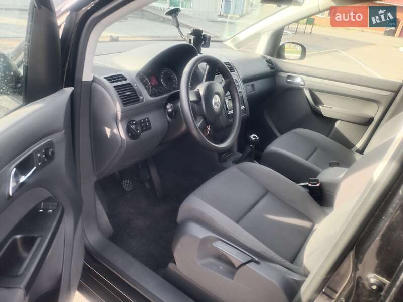 Минивэн Volkswagen Touran 2005 в Бердичеве