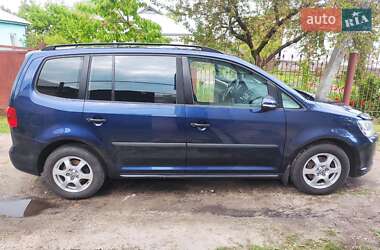 Минивэн Volkswagen Touran 2010 в 