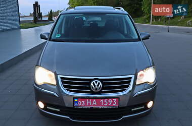 Минивэн Volkswagen Touran 2008 в 