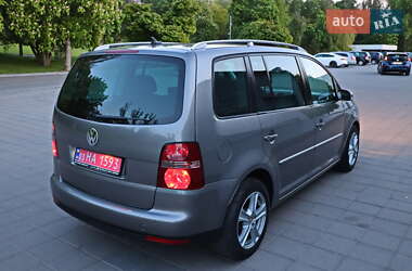 Минивэн Volkswagen Touran 2008 в 