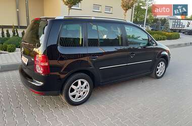 Минивэн Volkswagen Touran 2007 в 