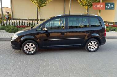 Минивэн Volkswagen Touran 2007 в 