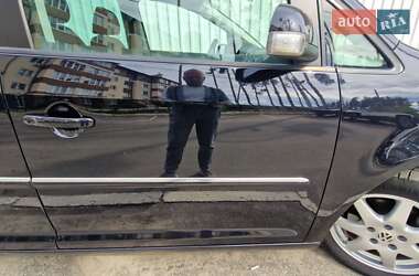 Минивэн Volkswagen Touran 2007 в 