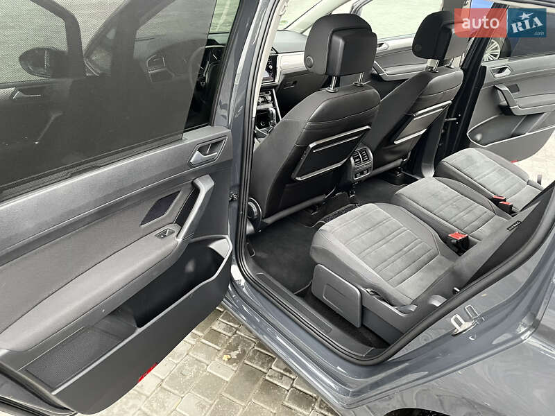 Мікровен Volkswagen Touran 2018 в Кропивницькому