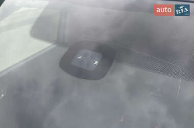 Мінівен Volkswagen Touran 2011 в 