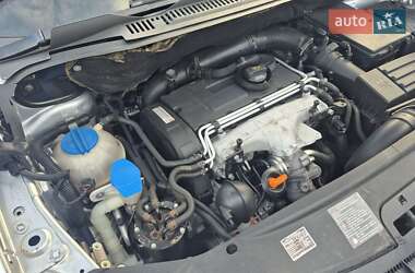 Минивэн Volkswagen Touran 2005 в 