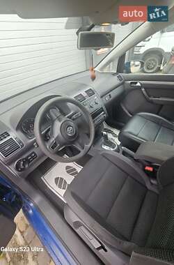 Мінівен Volkswagen Touran 2012 в 