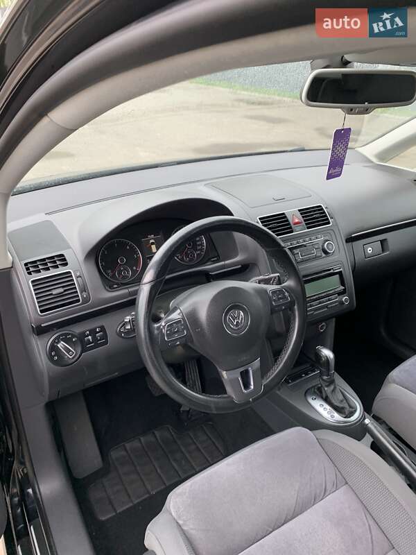 Мінівен Volkswagen Touran 2010 в Заліщиках