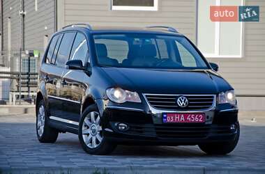 Мінівен Volkswagen Touran 2008 в 