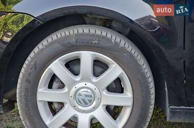 Мінівен Volkswagen Touran 2008 в 