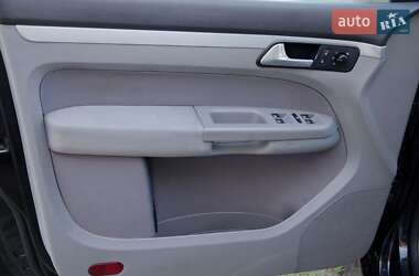 Мінівен Volkswagen Touran 2008 в 