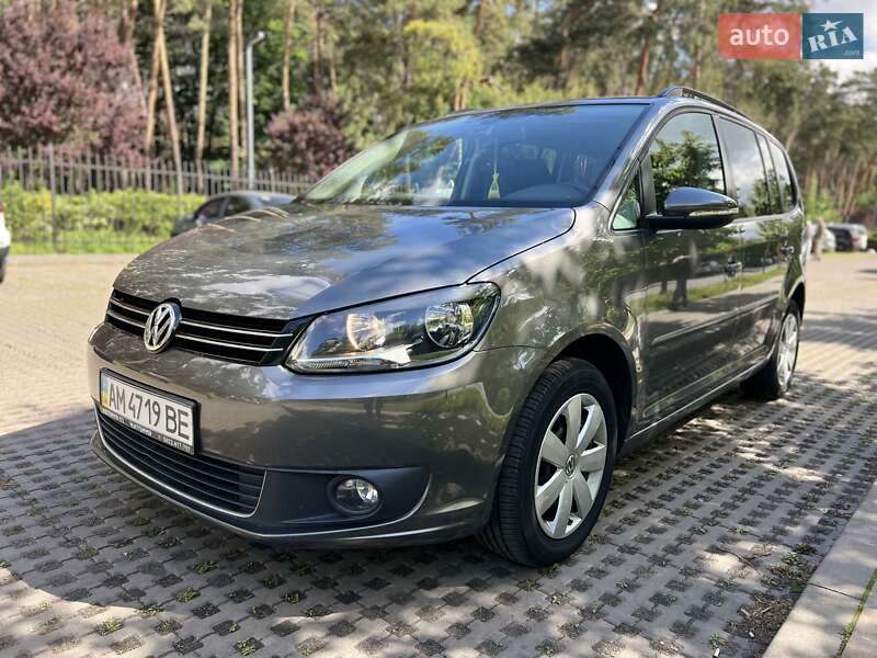 Volkswagen Touran 2011