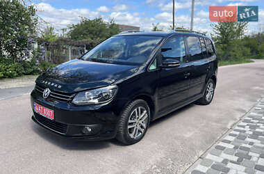 Минивэн Volkswagen Touran 2012 в 