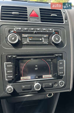 Минивэн Volkswagen Touran 2012 в 