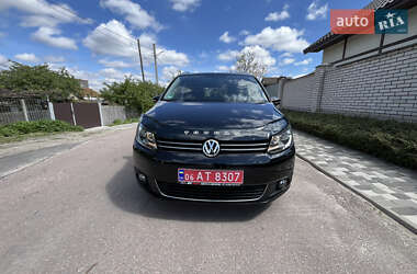 Минивэн Volkswagen Touran 2012 в 