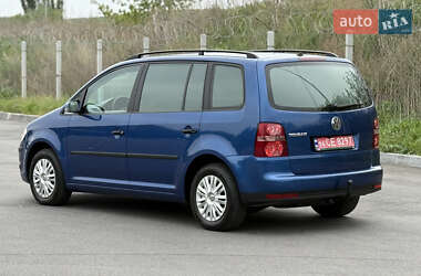 Мінівен Volkswagen Touran 2008 в 