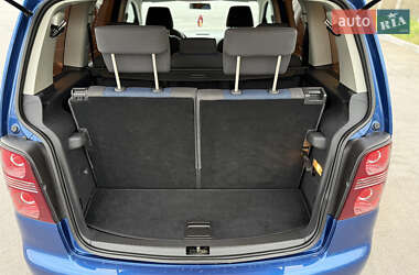 Мінівен Volkswagen Touran 2008 в 