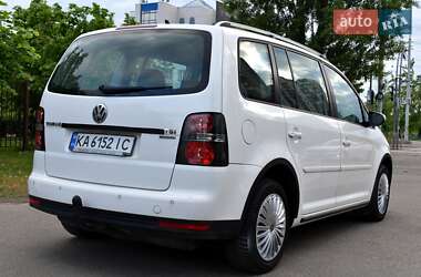 Мінівен Volkswagen Touran 2009 в 