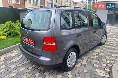 Минивэн Volkswagen Touran 2006 в 