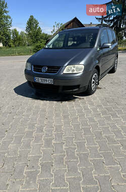 Минивэн Volkswagen Touran 2003 в Черновцах