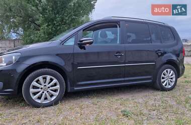 Минивэн Volkswagen Touran 2012 в 
