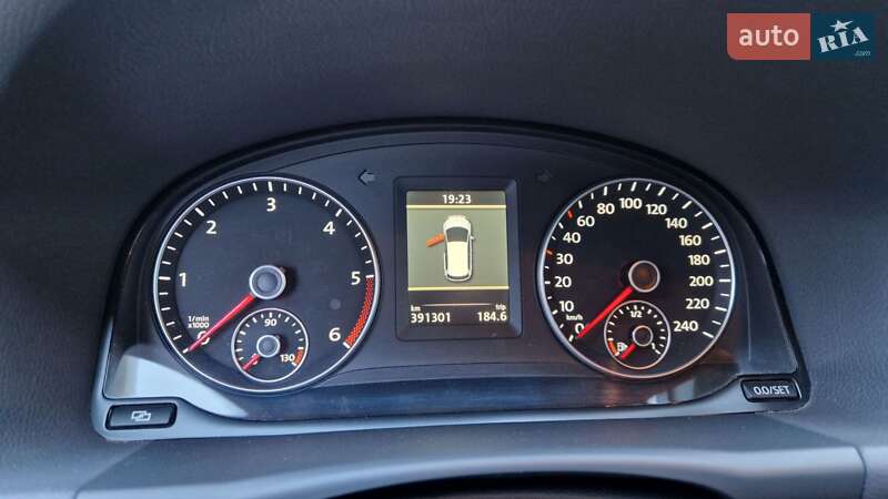 Мінівен Volkswagen Touran 2012 в Черкасах