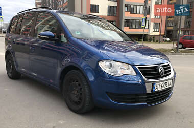 Мінівен Volkswagen Touran 2009 в 