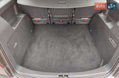 Минивэн Volkswagen Touran 2006 в 