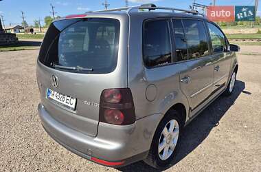 Мінівен Volkswagen Touran 2007 в 