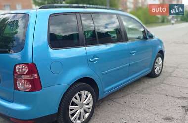 Мінівен Volkswagen Touran 2007 в 