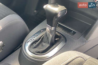 Мінівен Volkswagen Touran 2009 в 