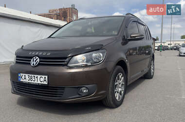 Мінівен Volkswagen Touran 2012 в Києві