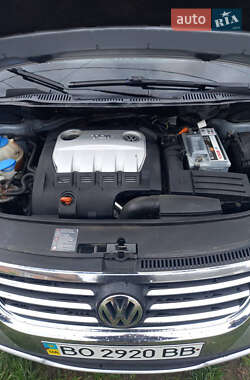Мінівен Volkswagen Touran 2009 в 