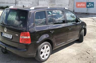 Минивэн Volkswagen Touran 2004 в 