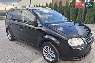 Мінівен Volkswagen Touran 2004 в 