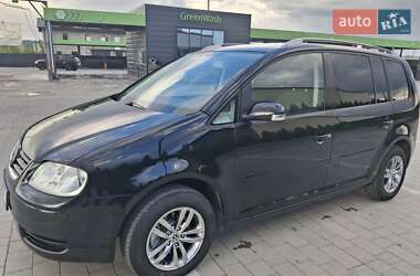 Мінівен Volkswagen Touran 2004 в 