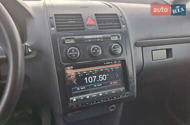 Мінівен Volkswagen Touran 2004 в 