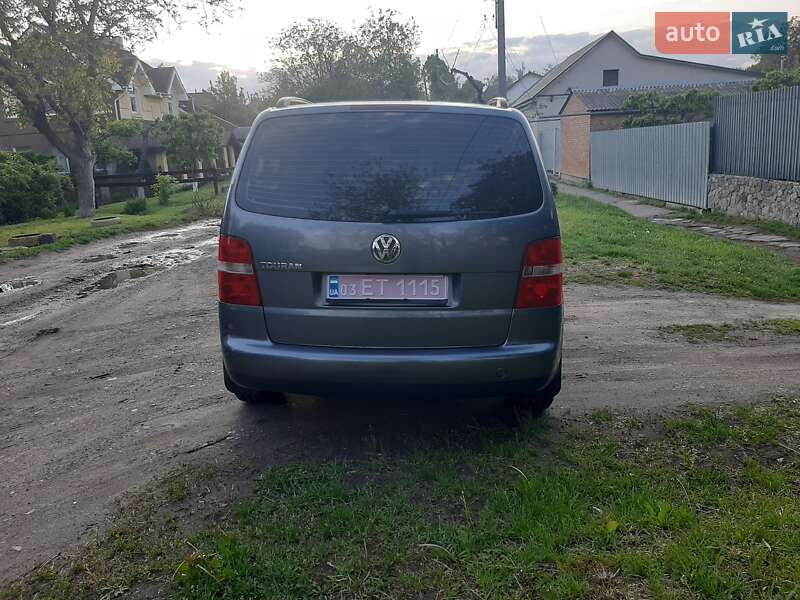 Минивэн Volkswagen Touran 2004 в Полтаве
