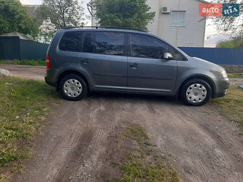 Минивэн Volkswagen Touran 2004 в Полтаве