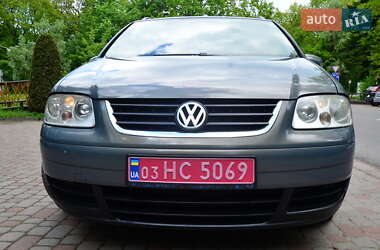 Мінівен Volkswagen Touran 2007 в 