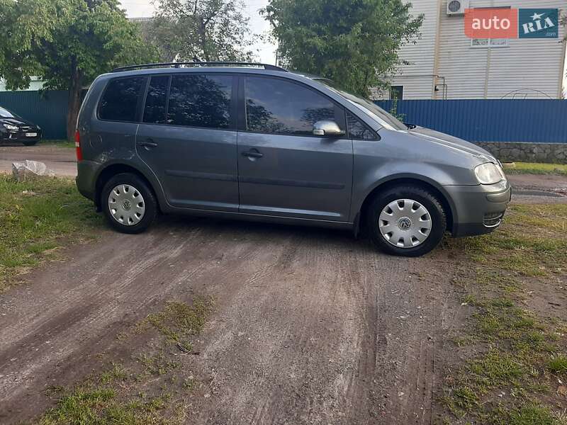 Минивэн Volkswagen Touran 2004 в Полтаве