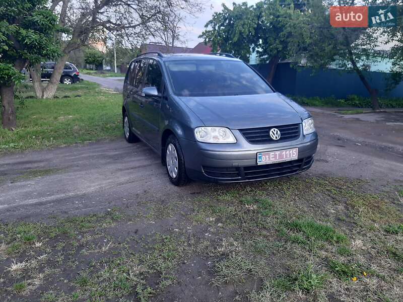 Минивэн Volkswagen Touran 2004 в Полтаве